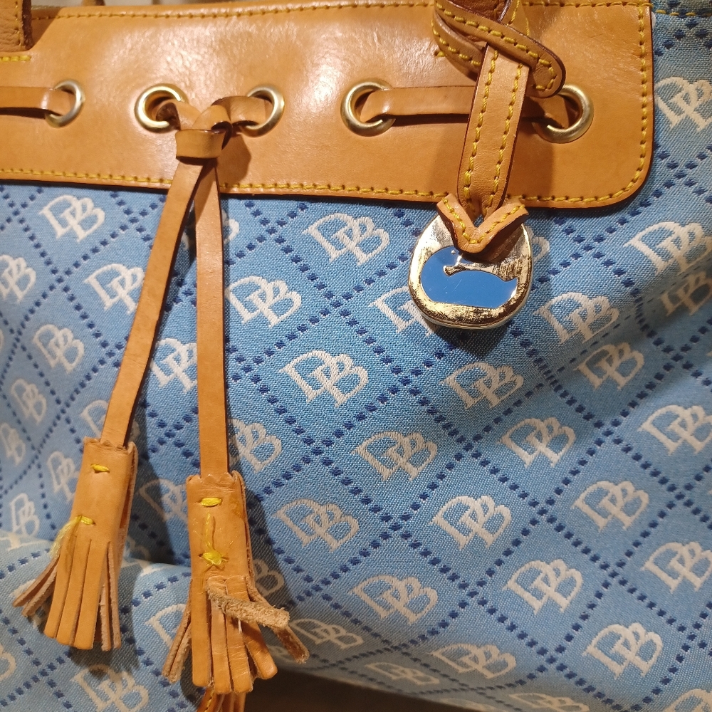 Dooney And Bourke Vintsge Set - image 5